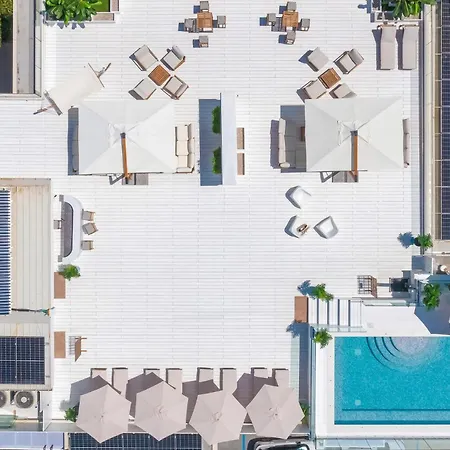 Awesome In Piento With Swimming Pool * Pineto